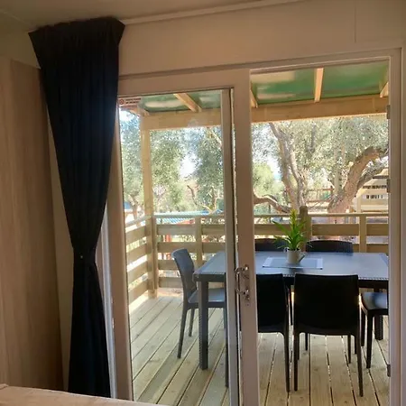 אתר קמפינג Della Colombaia