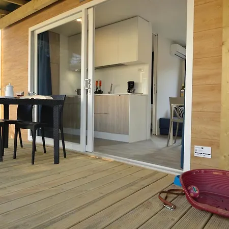 Della Colombaia אתר קמפינג פאדנג'ה סול גארדה