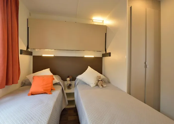 Colombaia Village Camping *