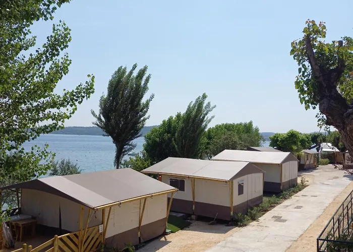Colombaia Village Camping *